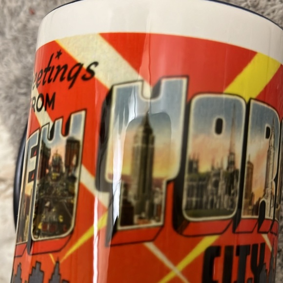 NWT Set Of Two Coffee Mugs From NYC - Picture 11 of 11